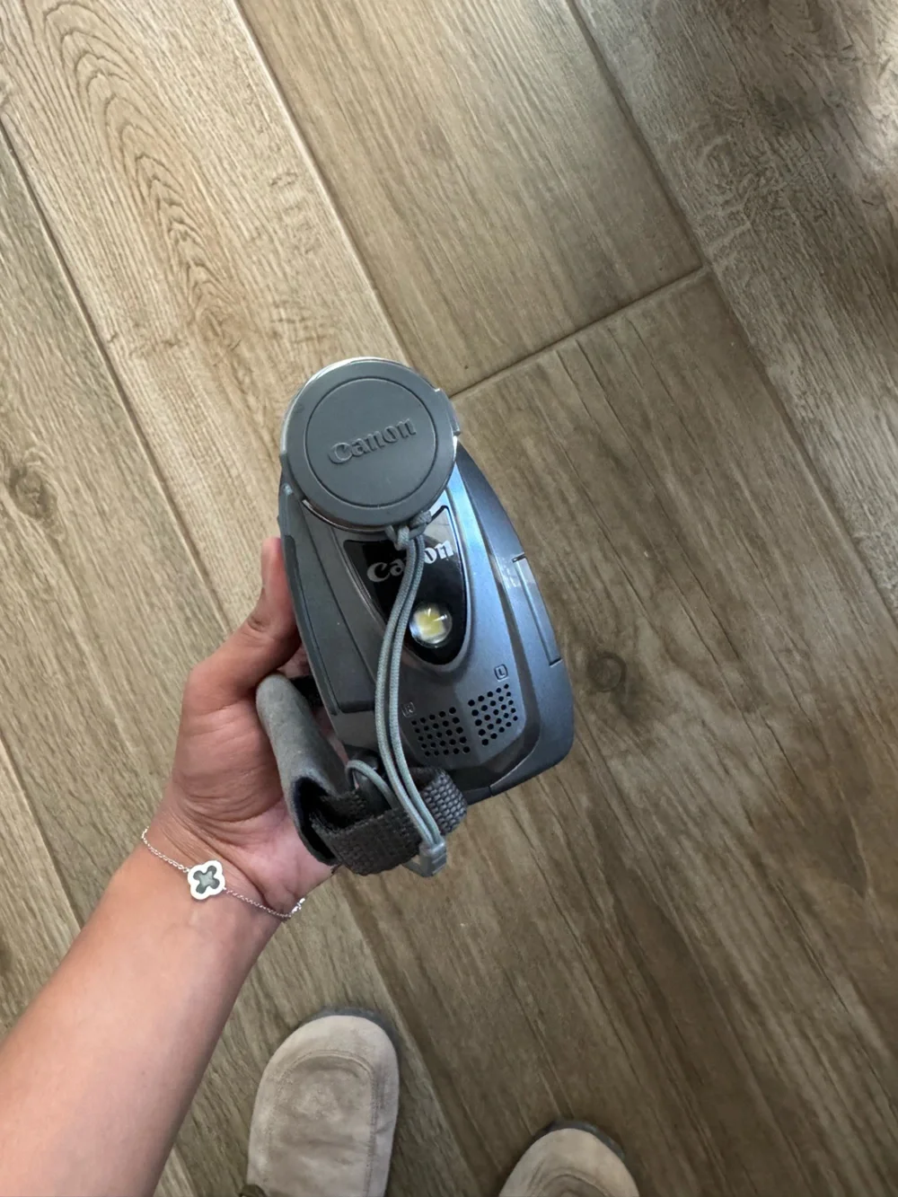 Canon ZR400 Gray Digital Video Camcorder